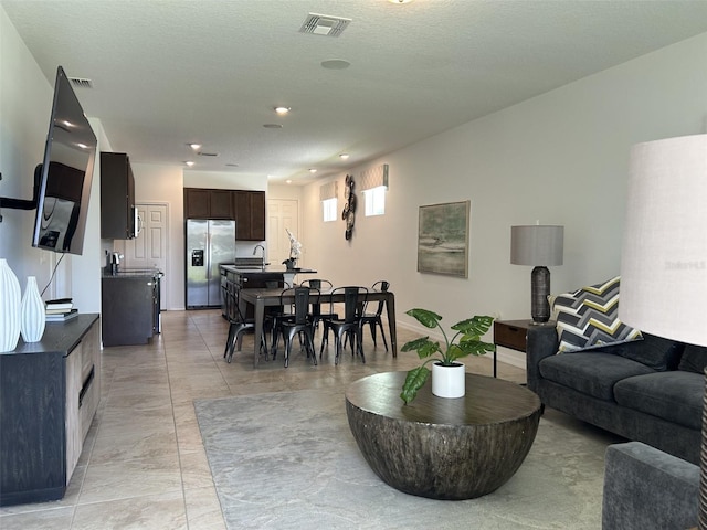 2824 Neverland Dr, New Smyrna Beach, FL 32168 - living room with recessed lighting