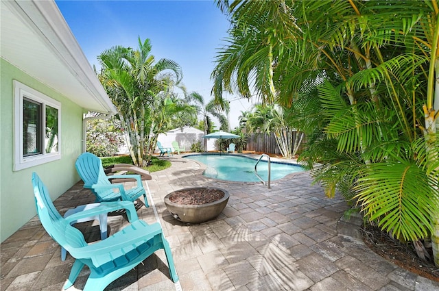231 Ocean Blvd, Satellite Beach, FL 32937 - view of pool with a fenced backyard and a patio