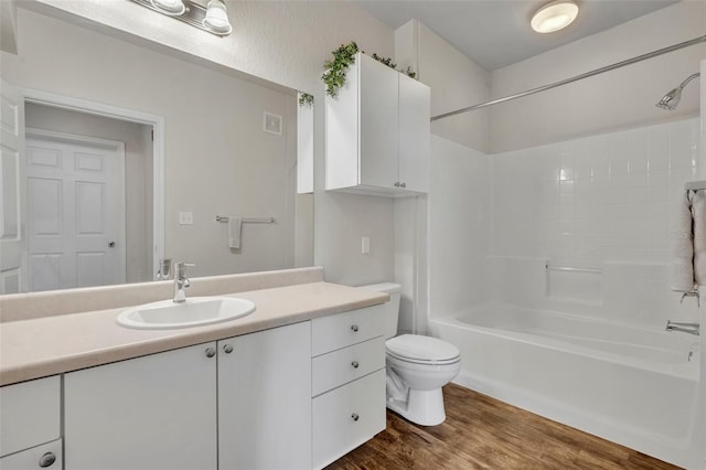 911 N Orange Ave Unit 443, Orlando, FL 32801 - full bath with vanity,  shower combination, and wood finished floors