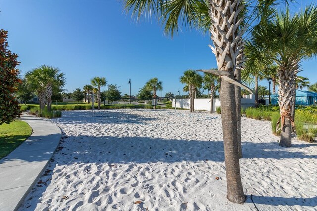 8912 Rhodes St, Kissimmee, FL 34747 - surrounding community with volleyball court