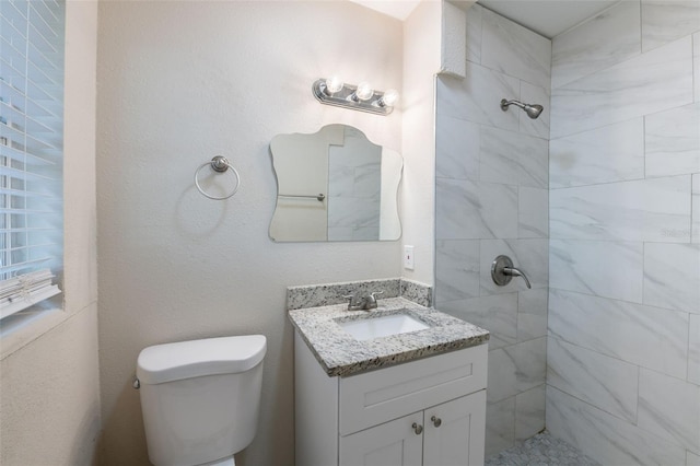 5908 Laconia Rd, Orlando, FL 32808 - bathroom with vanity and tiled shower
