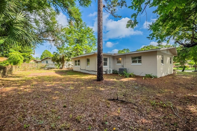 5908 Laconia Rd, Orlando, FL 32808 - rear view of house