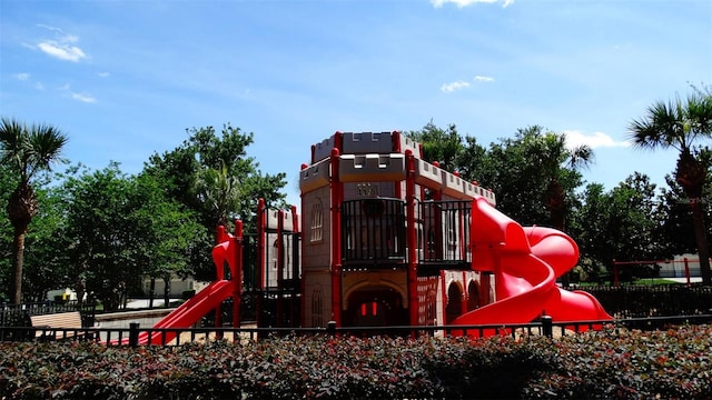 7682 Sir Kaufmann Ct, Kissimmee, FL 34747 - view of communal playground