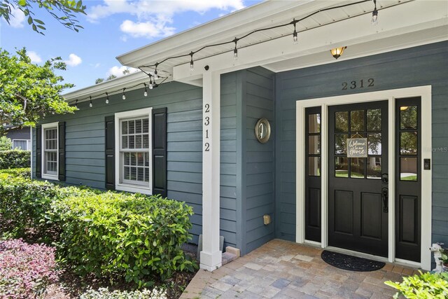 2312 S Summerlin Ave, Orlando, FL 32806 - doorway to property