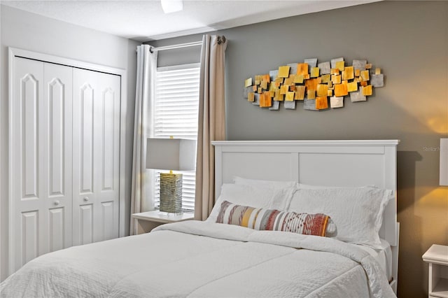 9023 Shadow Mountain St, Davenport, FL 33896 - bedroom featuring a closet