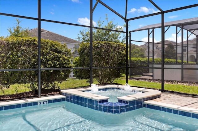 9023 Shadow Mountain St, Davenport, FL 33896 - view of swimming pool with a lanai and a pool with connected hot tub