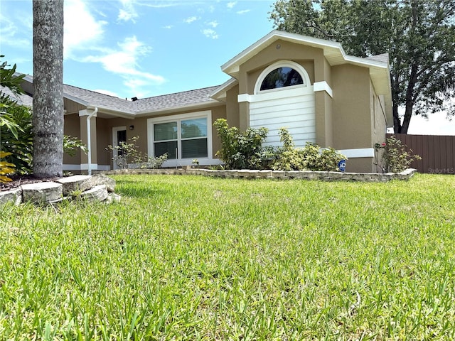 926 Freshmeadow Ct, Apopka, FL 32703 - view of front of home with stucco siding and roof with shingles