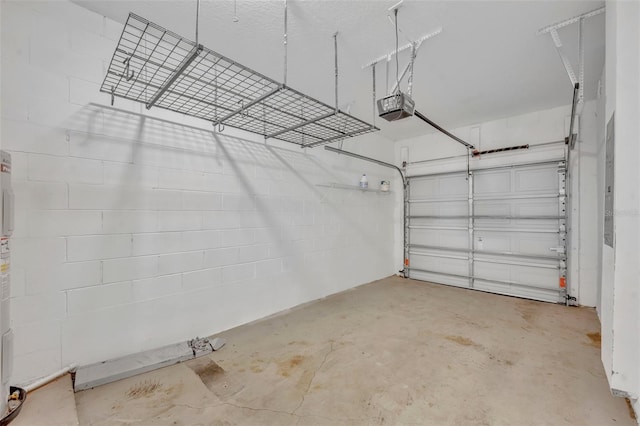 1534 Barking Deer Cv, Casselberry, FL 32707 - garage featuring a garage door opener