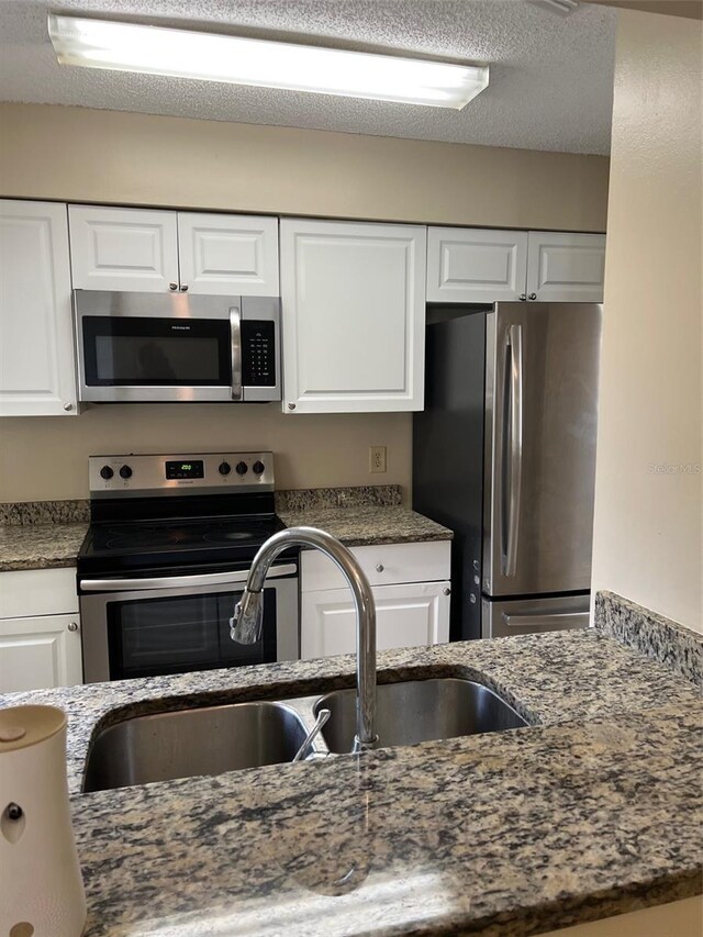 7266 Oak Meadows Cir, Orlando, FL 32835 - photo 5