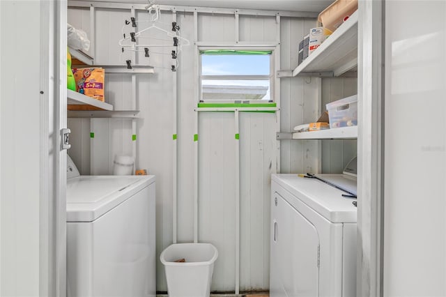 11923 Boynton Ln Unit B, New Port Richey, FL 34654 - laundry area with independent washer and dryer