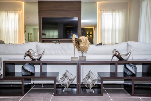 9071 Sunshine Ridge Loop, Kissimmee, FL 34747 - view of tiled living room