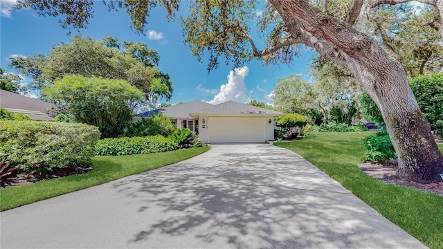 42 W Grenewood Ln, Haines City, FL 33844 - photo 1
