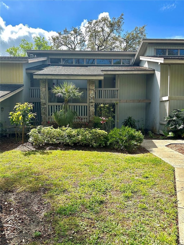 116 Palm View Ct Unit 3535/6, Haines City, FL 33844 - view of front facade featuring a front yard