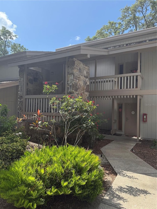 116 Palm View Ct Unit 3535/6, Haines City, FL 33844 - view of front of home featuring stone siding