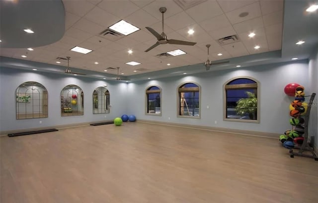 1097 Trappers Trail Loop, Davenport, FL 33896 - exercise area with wood finished floors, a drop ceiling, and ceiling fan