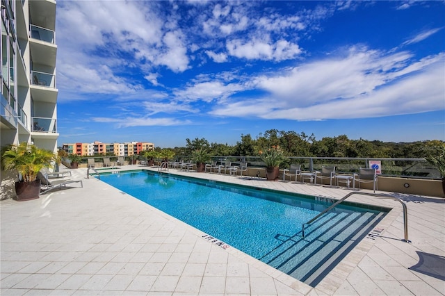 101 S Eola Dr Unit 1021, Orlando, FL 32801 - community pool with a patio area