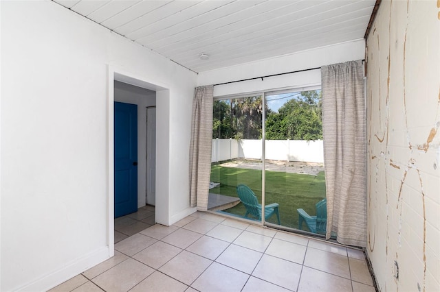 131 N Central Ave, Apopka, FL 32703 - empty room with light tile patterned floors and baseboards