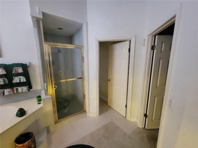 8603 Snowfire Dr, Orlando, FL 32818 - bathroom featuring a stall shower