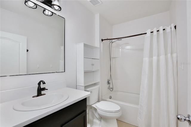1565 Diamond Loop Dr, Kissimmee, FL 34744 - bathroom featuring shower / bath combo with shower curtain and vanity