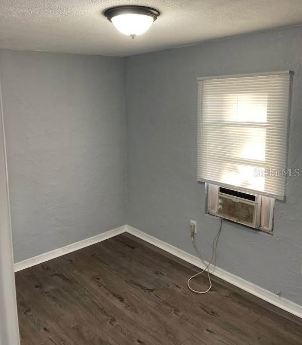 8912 N Ashley St, Tampa, FL 33604 - photo 5