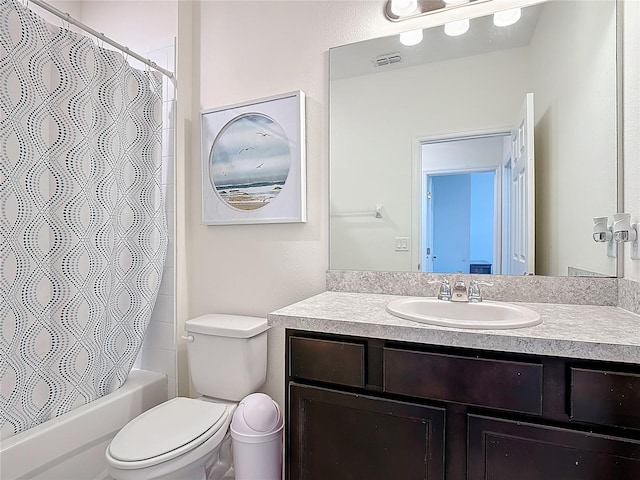 129 Boydfield Ln, Davenport, FL 33837 - full bathroom featuring vanity and shower / tub combo