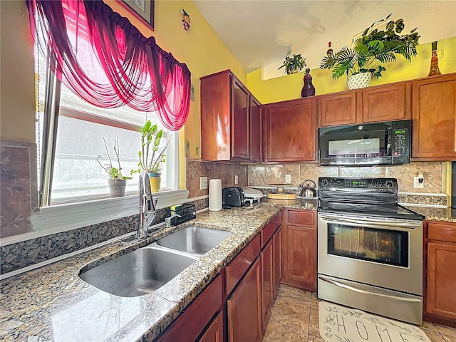 7939 Riffle Ln, Orlando, FL 32818 - photo 10