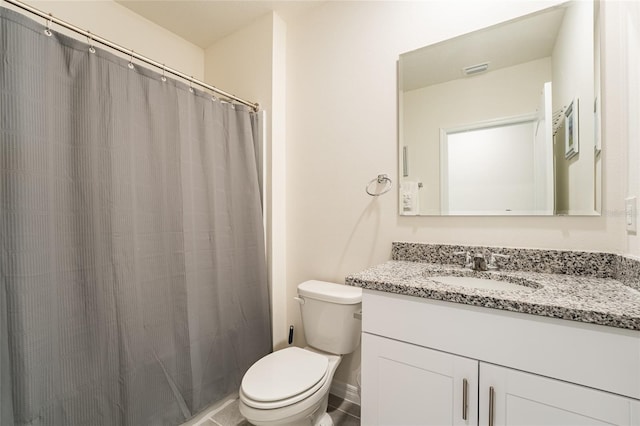 1792 Bull Hill Rd, Kissimmee, FL 34744 - bathroom with vanity and a shower with curtain