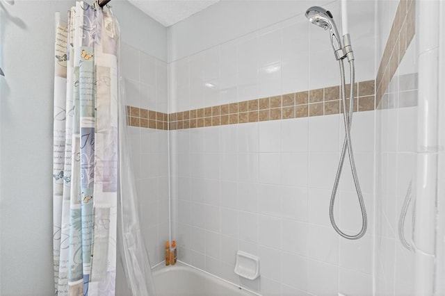 544 Lake Sumner Dr, Groveland, FL 34736 - full bathroom with shower / bath combo