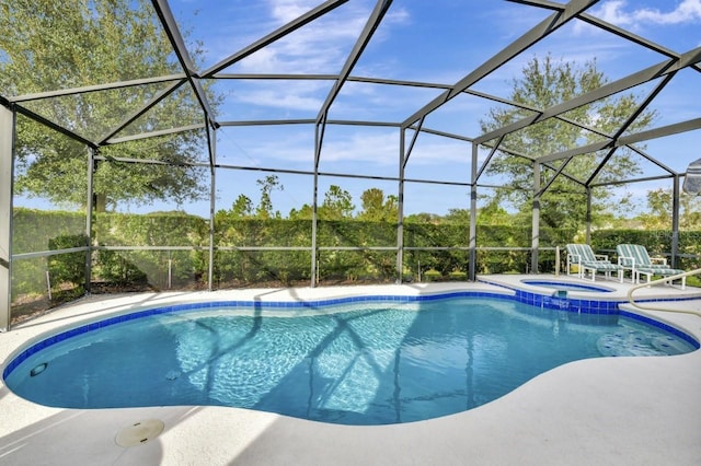 4123 Oaktree Dr, Davenport, FL 33837 - view of pool with a patio area, a pool with connected hot tub, and glass enclosure