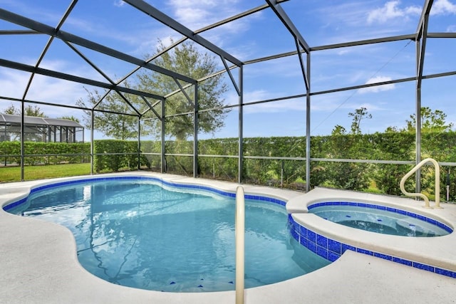 4123 Oaktree Dr, Davenport, FL 33837 - view of swimming pool featuring a pool with connected hot tub and glass enclosure