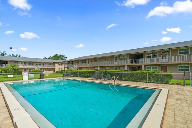 1100 E Caroline St Unit 204, Tavares, FL 32778 - view of community pool