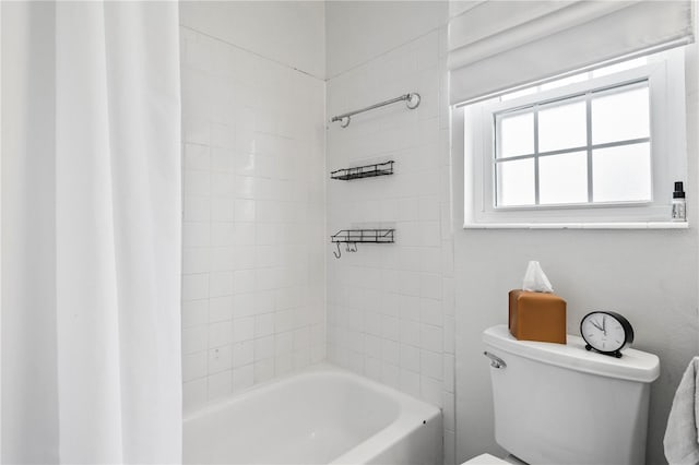 1100 E Caroline St Unit 204, Tavares, FL 32778 - full bathroom with toilet and shower / bathtub combination with curtain