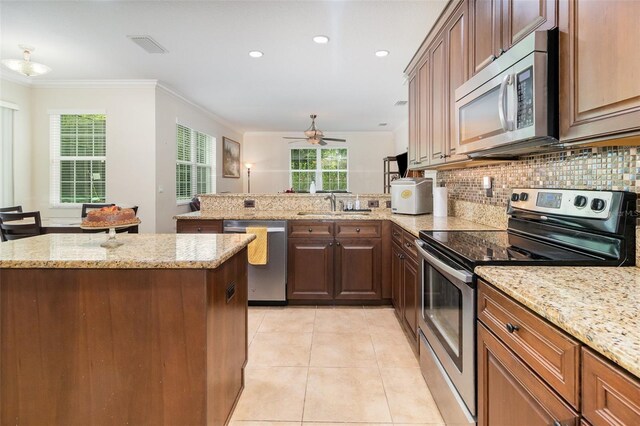 2588 Gabrielle Woods Pl, Oviedo, FL 32765 - photo 8