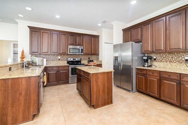 2588 Gabrielle Woods Pl, Oviedo, FL 32765 - photo 9