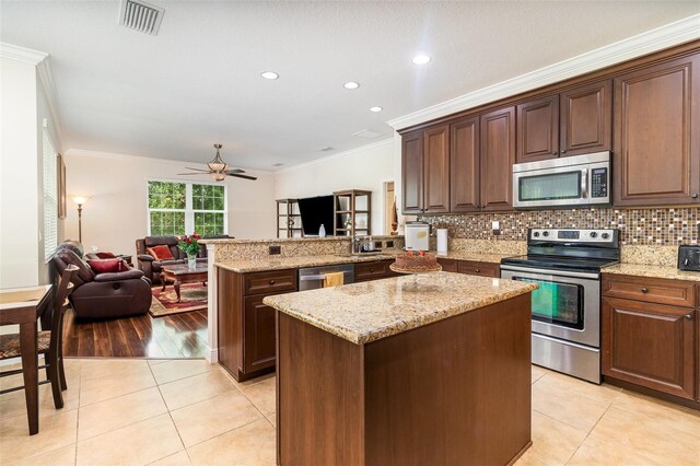 2588 Gabrielle Woods Pl, Oviedo, FL 32765 - photo 10