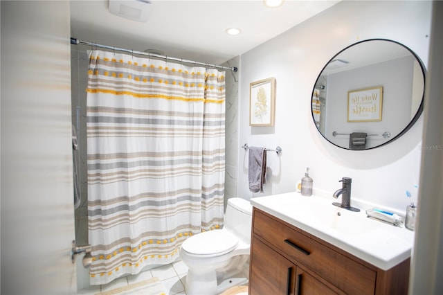 4203 Fairway Run, Tampa, FL 33618 - full bath featuring vanity, tile patterned floors, a shower with shower curtain, and recessed lighting