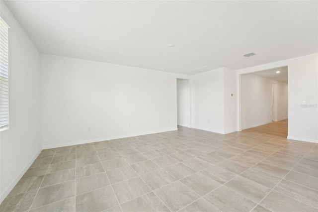 1349 Oak Valley Dr, Auburndale, FL 33823 - unfurnished room featuring light tile patterned floors