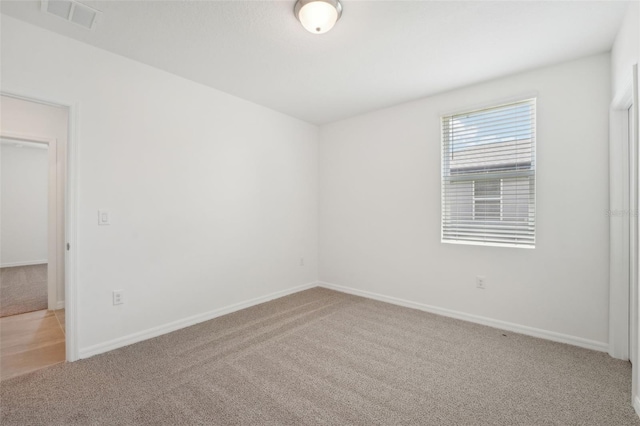 1349 Oak Valley Dr, Auburndale, FL 33823 - unfurnished room with light carpet