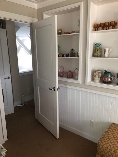 310 W Lake Ave, Auburndale, FL 33823 - view of closet