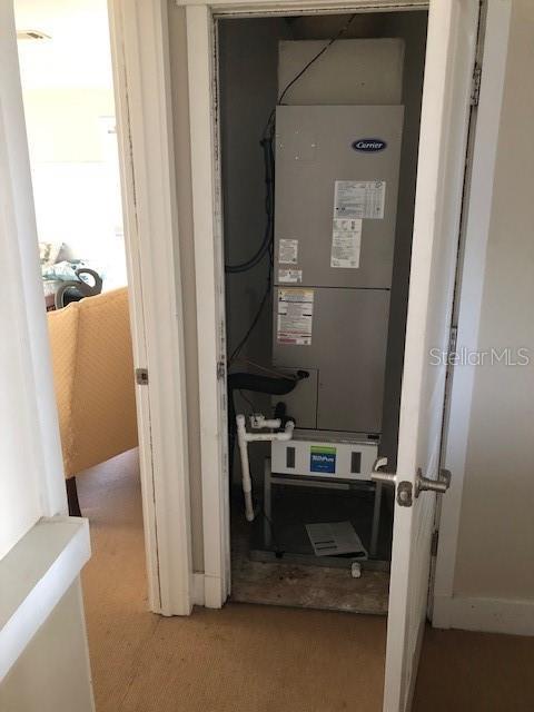 310 W Lake Ave, Auburndale, FL 33823 - view of utility room