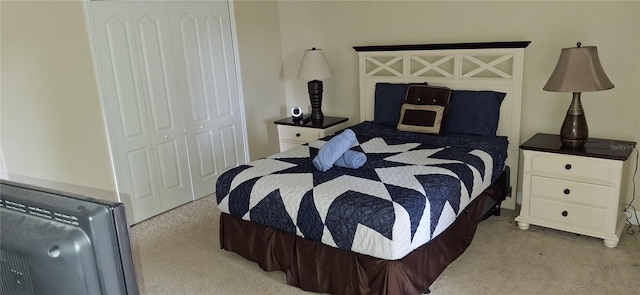 844 Suffolk Pl, Davenport, FL 33896 - bedroom featuring carpet and a closet