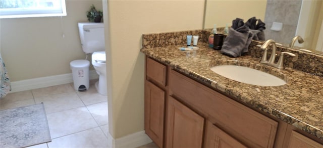 844 Suffolk Pl, Davenport, FL 33896 - full bath with vanity and tile patterned floors