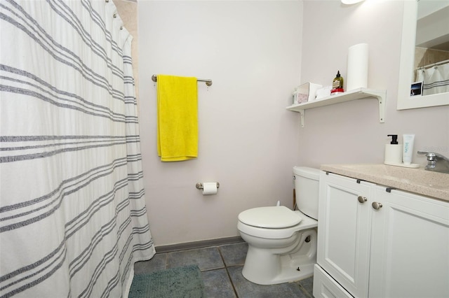 5027 Vineland Rd Unit 5027, Orlando, FL 32811 - full bath featuring vanity, tile patterned flooring, and curtained shower