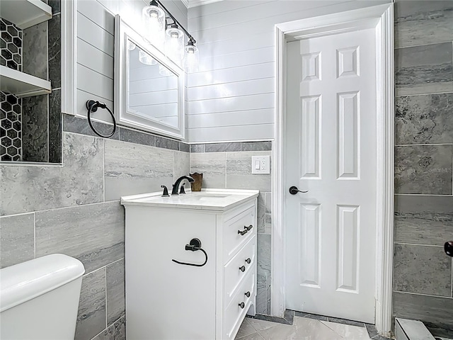 3417 Pershing Ave, Orlando, FL 32812 - bathroom with tile walls and vanity