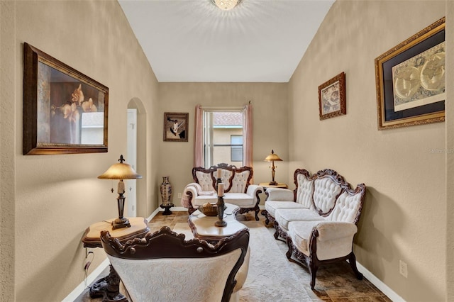 501 Lake Cummings Way, Lake Alfred, FL 33850 - living area featuring arched walkways and vaulted ceiling