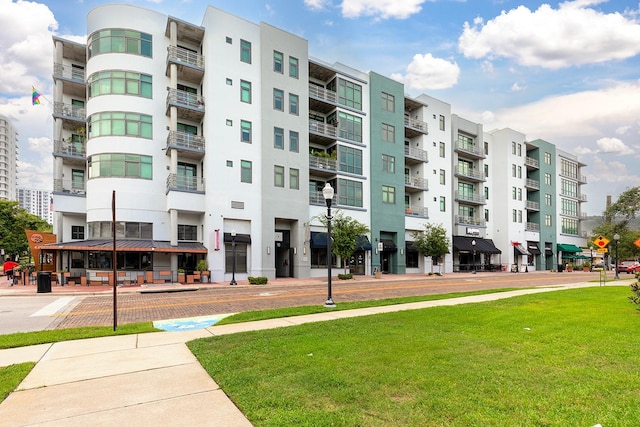10 N Summerlin Ave Unit 14, Orlando, FL 32801 - view of apartment building / complex