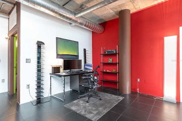 10 N Summerlin Ave Unit 14, Orlando, FL 32801 - tiled office with a high ceiling