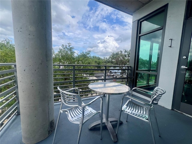 10 N Summerlin Ave Unit 14, Orlando, FL 32801 - view of balcony