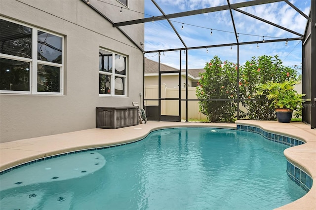 3472 Gretchen Dr, Ocoee, FL 34761 - swimming pool featuring a patio and a lanai