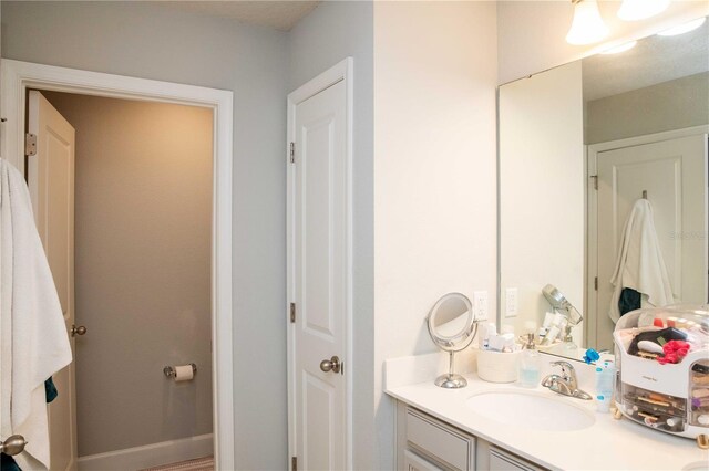 5963 Glory Bower Dr, Winter Garden, FL 34787 - bathroom with vanity